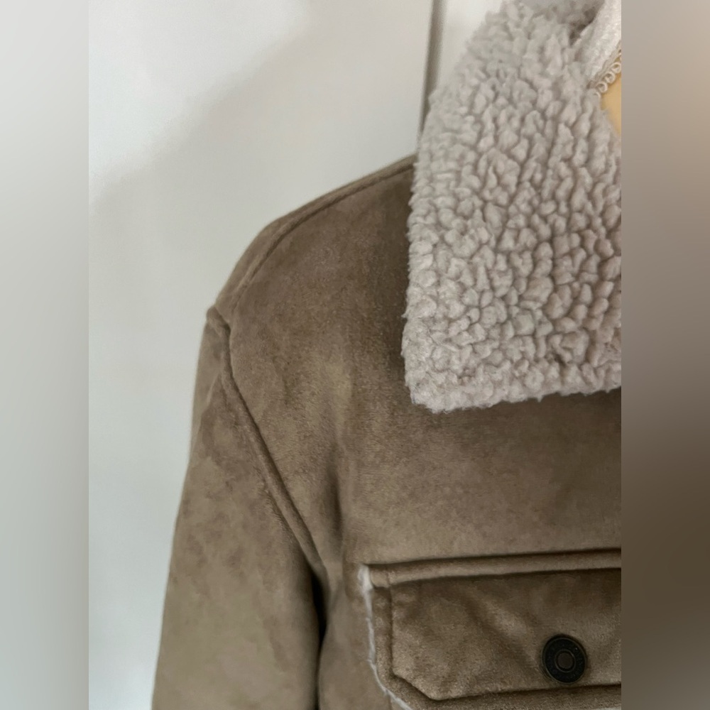 Covington Woman’s Tan Faux Suede Sherpa Lined Barn Style Jacket Size Medium - Picture 5 of 16